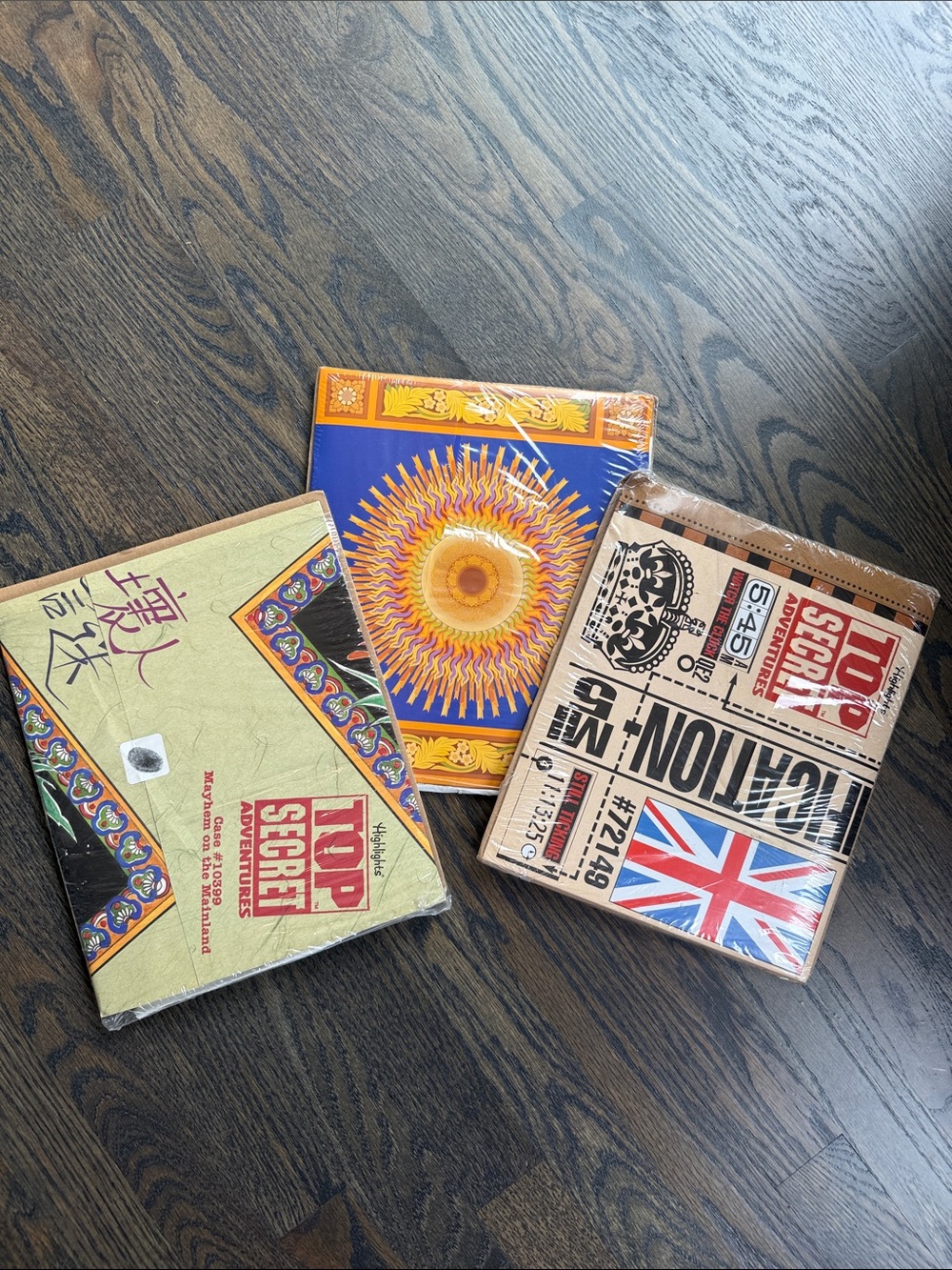 3 TOP SECRET ADVENTURES Highlights MysteryKits: Bangkok, Britain/ Thames, China